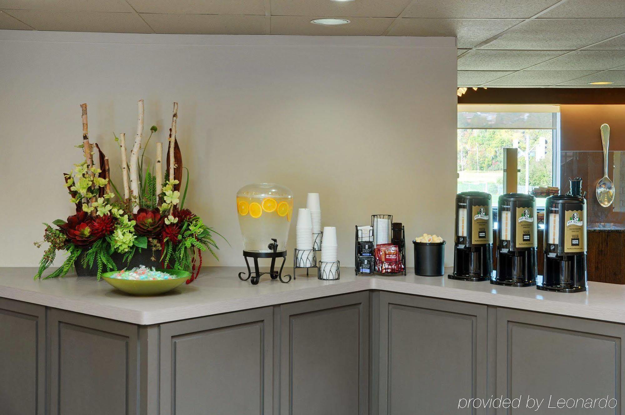 Travelway Inn Sudbury Extérieur photo