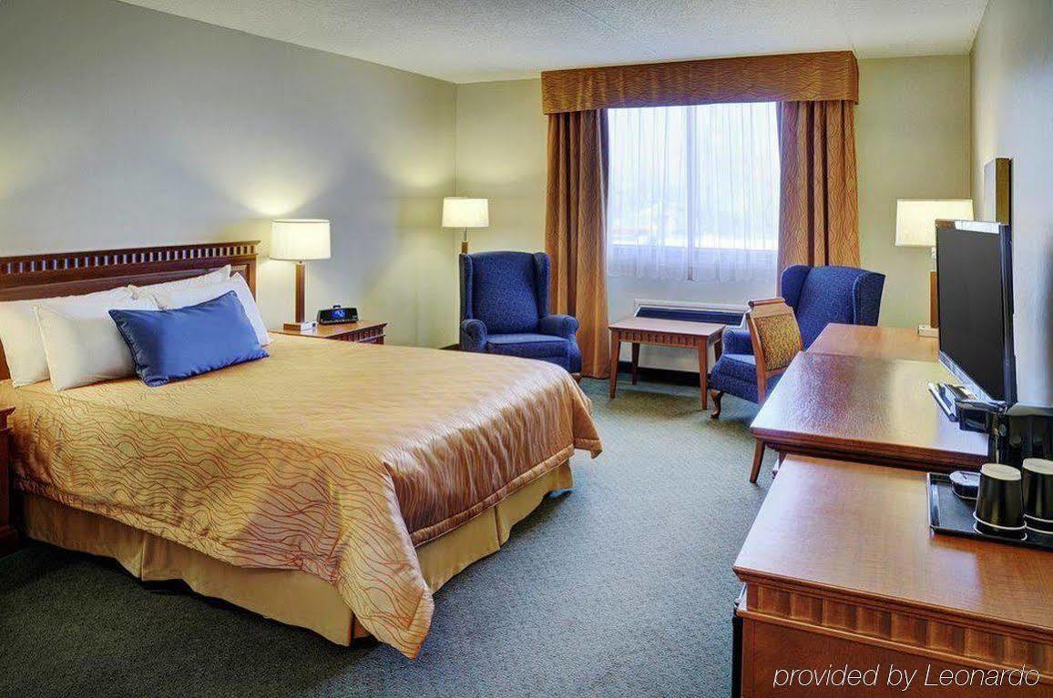 Travelway Inn Sudbury Extérieur photo