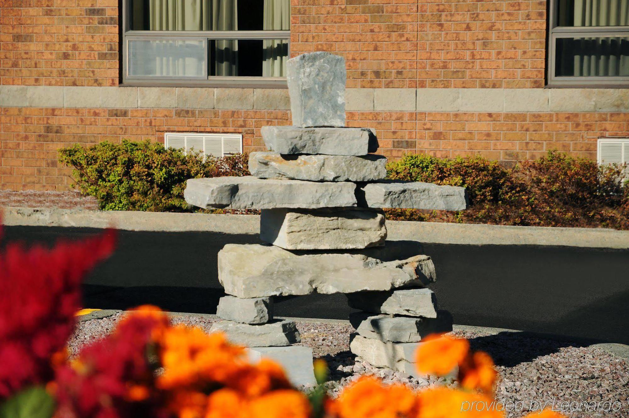 Travelway Inn Sudbury Extérieur photo