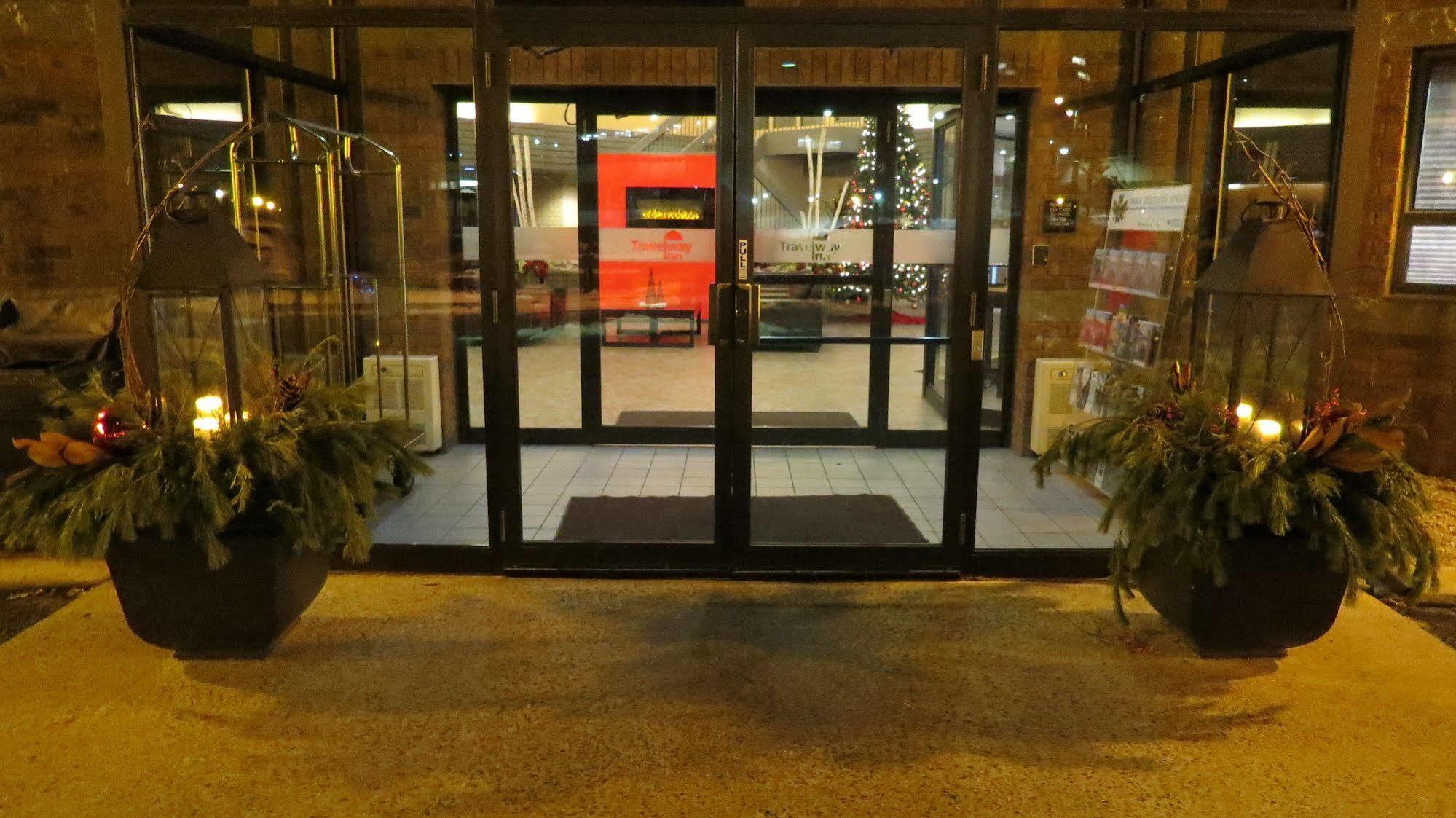 Travelway Inn Sudbury Extérieur photo