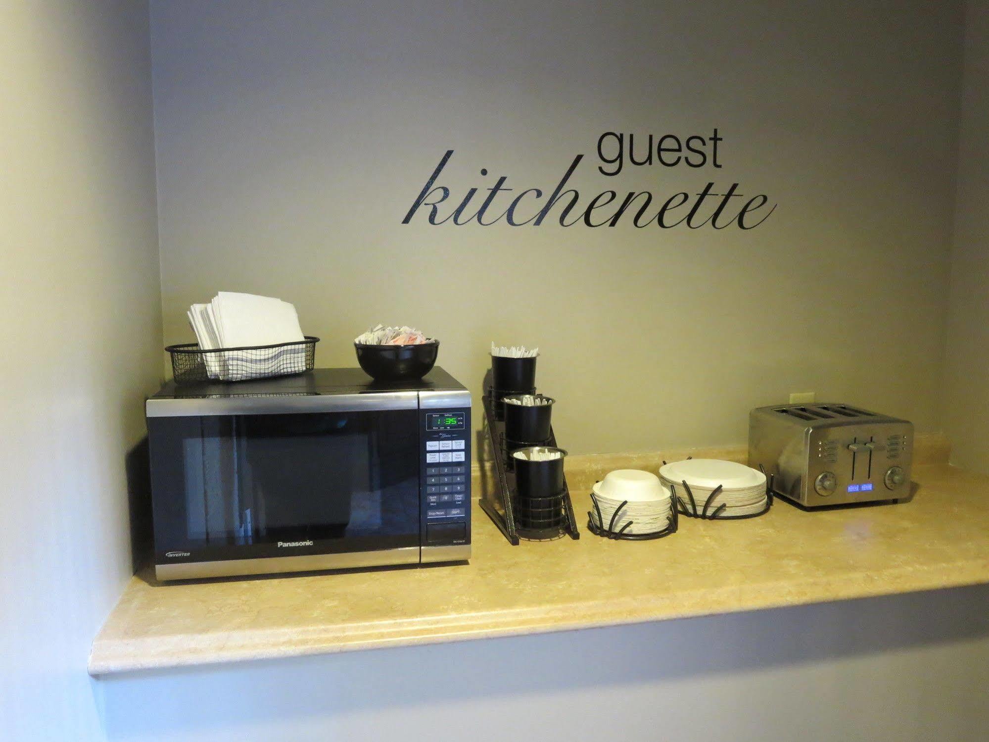 Travelway Inn Sudbury Extérieur photo