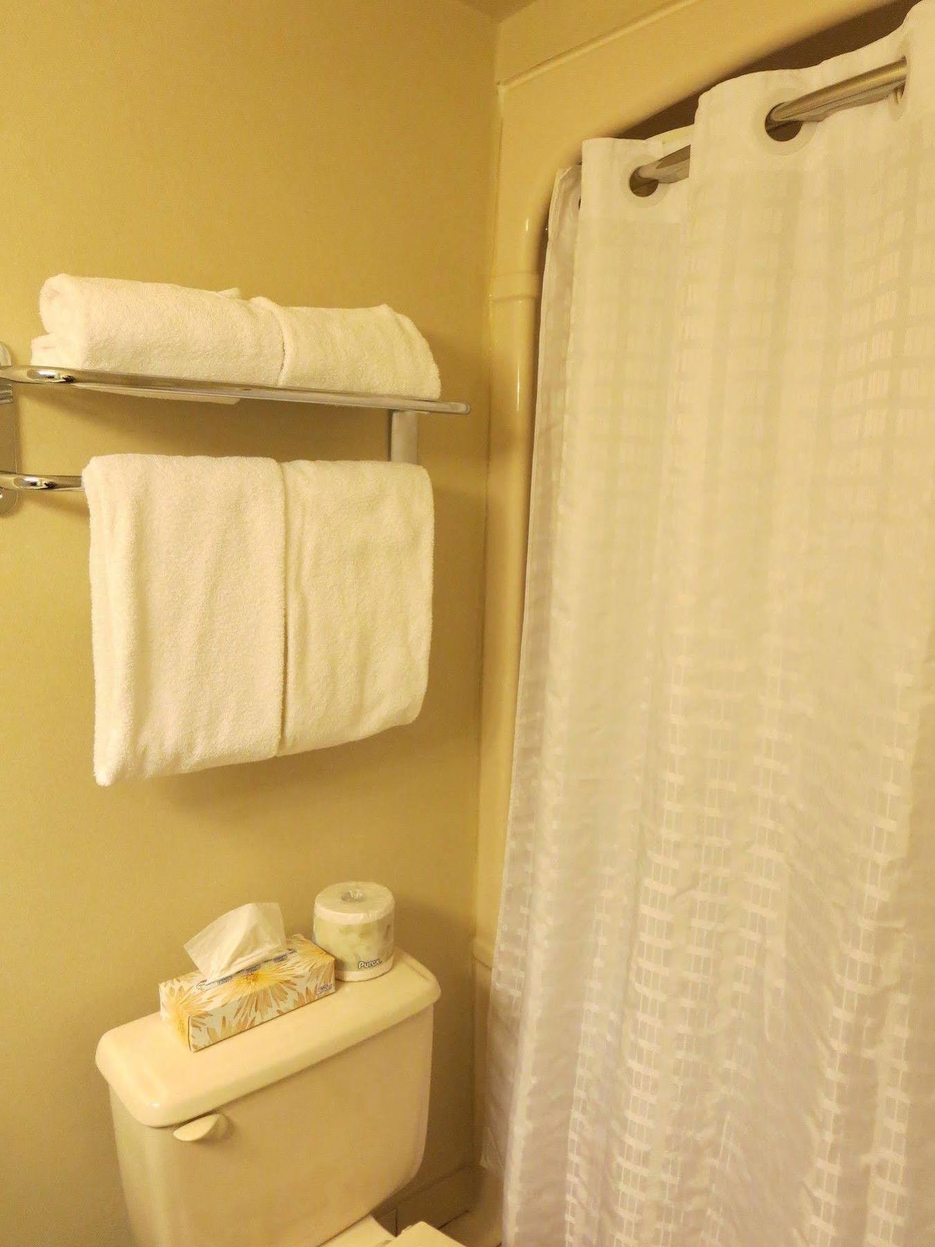 Travelway Inn Sudbury Extérieur photo