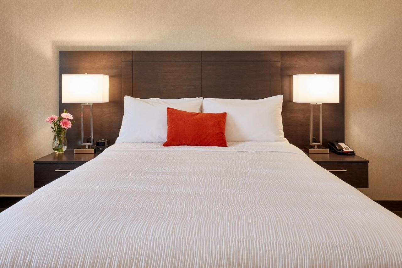 Travelway Inn Sudbury Extérieur photo